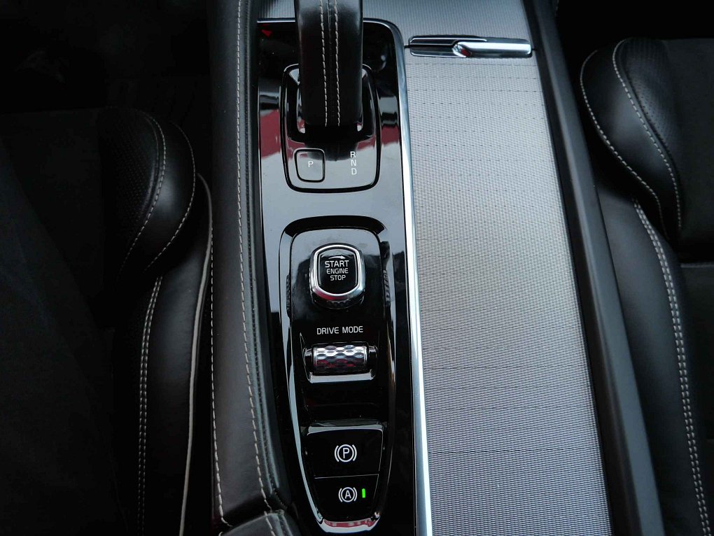 Volvo XC90 2.0 D5 R-design AWD