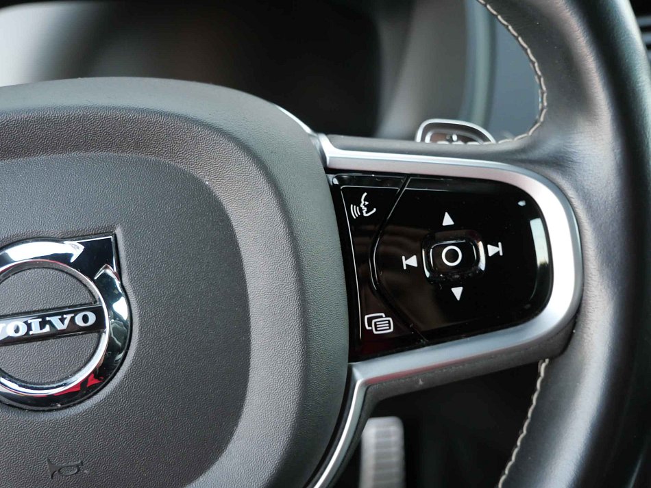 Volvo XC90 2.0 D5 R-design AWD