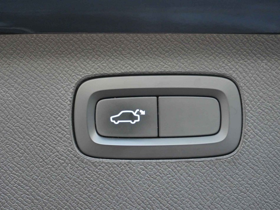 Volvo XC90 2.0 D5 R-design AWD