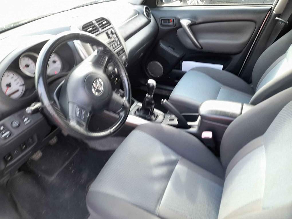 Toyota RAV4 2.0 