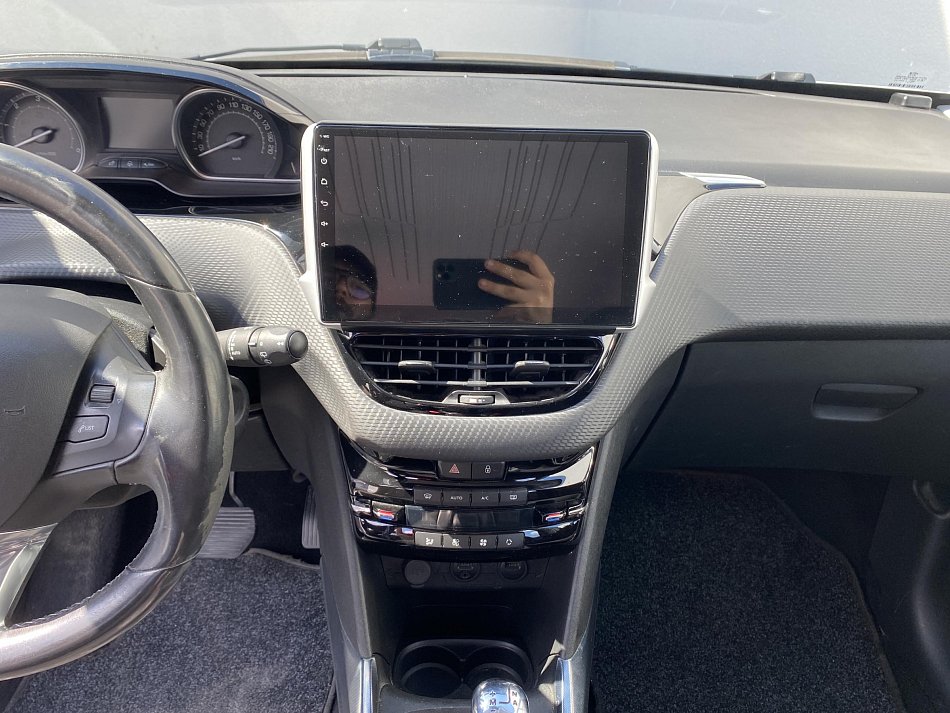 Peugeot 2008 1.6 HDi Allure