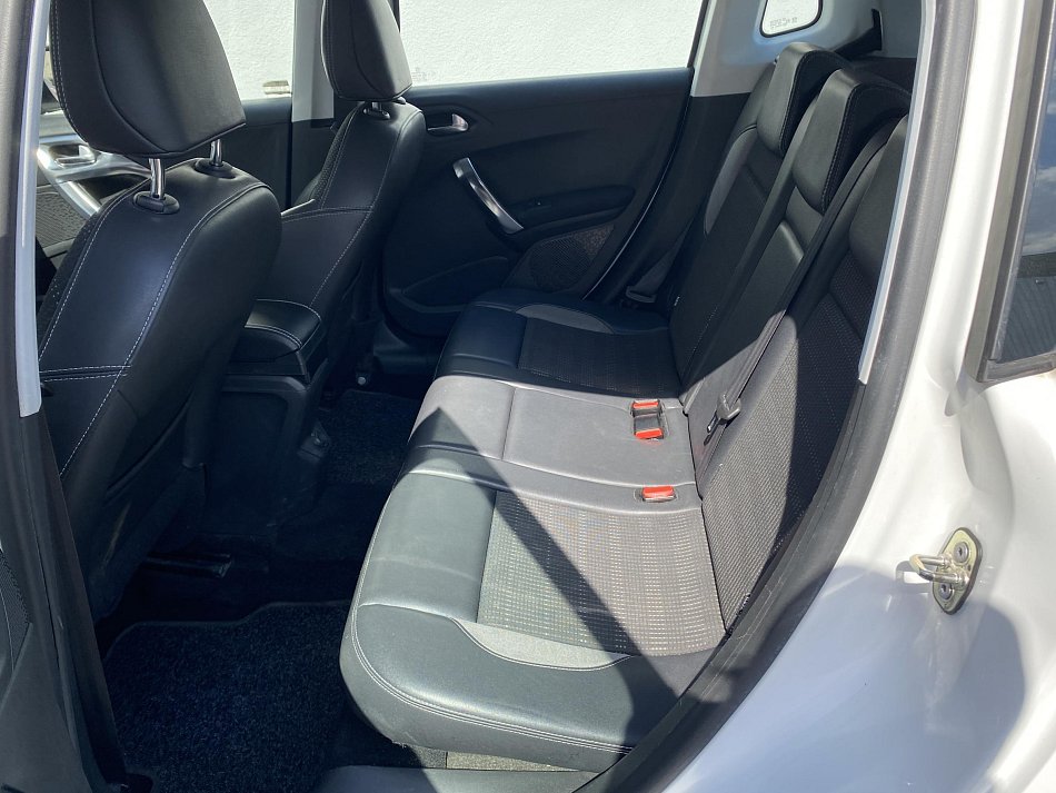 Peugeot 2008 1.6 HDi Allure
