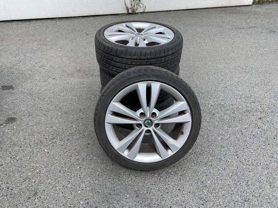 Škoda Octavia II 2.0 TDi RS