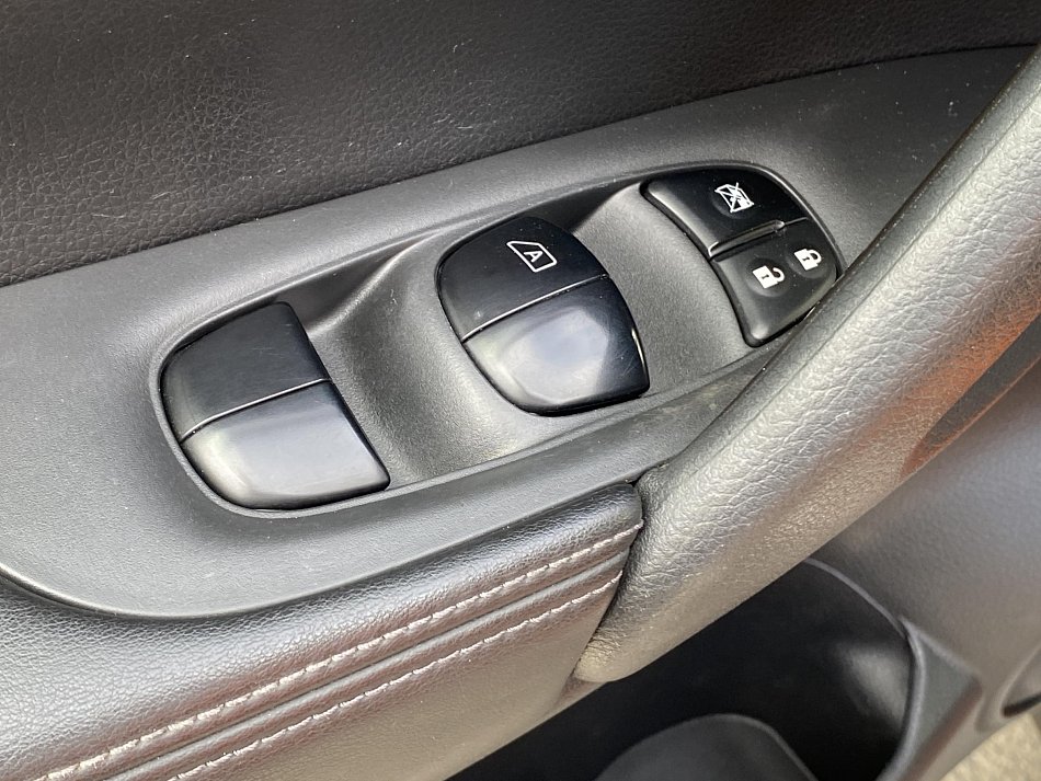 Nissan X-Trail 2.0dCi  4x4, 7míst