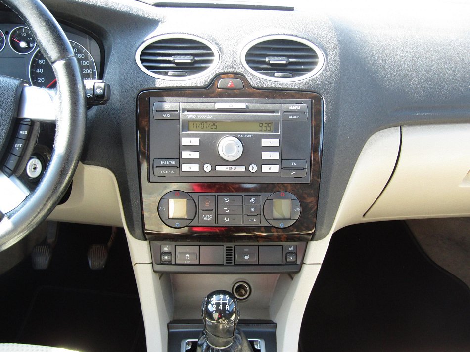 Ford Focus 1.6 i 
