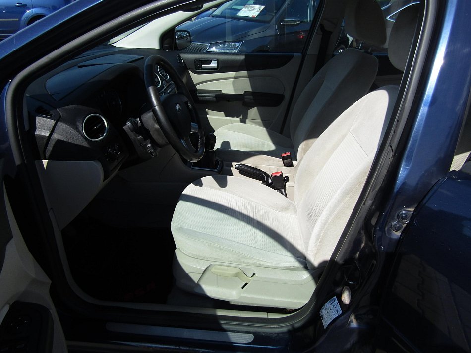 Ford Focus 1.6 i 