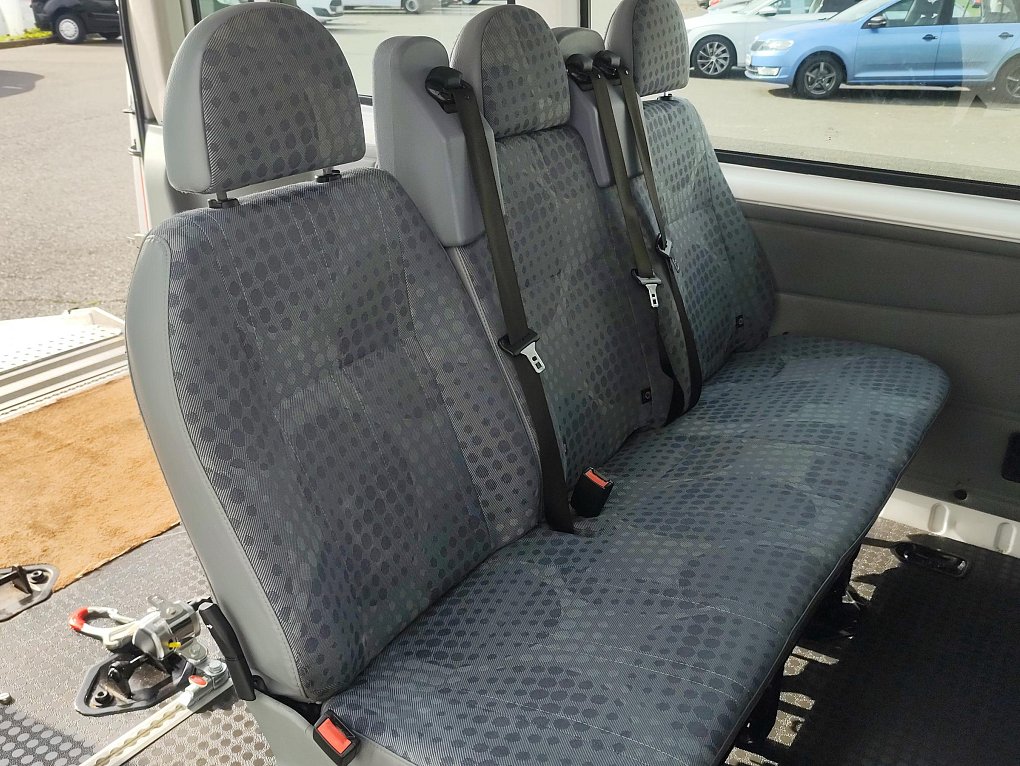 Ford Transit 2.2TDCi Trend L2H2 6míst