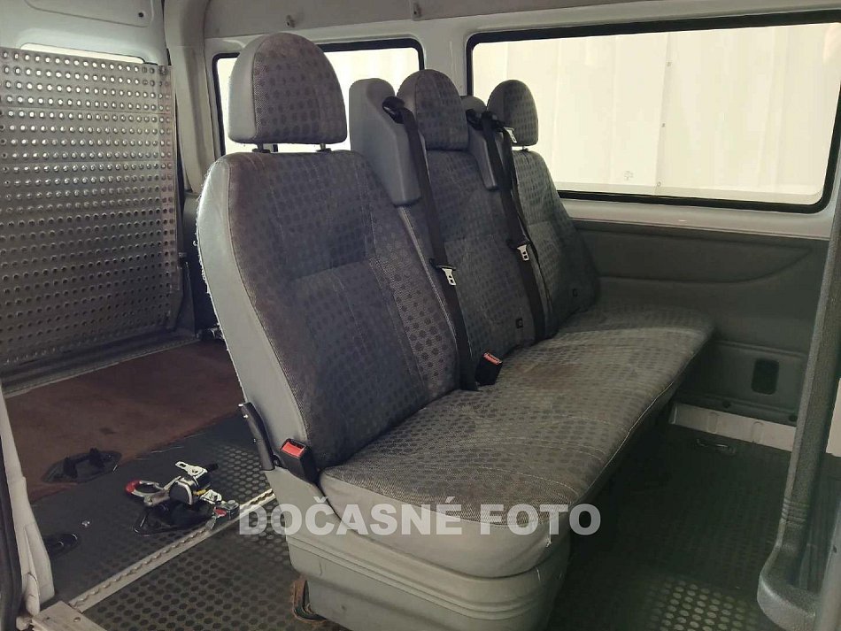 Ford Transit 2.2TDCi Trend L2H2 6míst