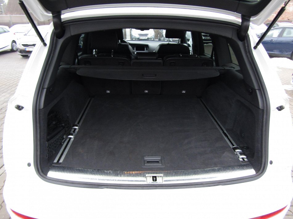 Audi Q7 3.0TDi  Quattro