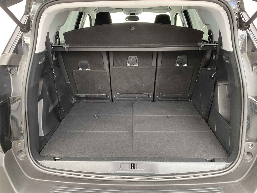 Peugeot 5008 1.2 PT 