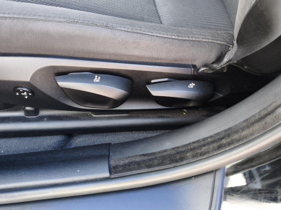 BMW Řada 3 2.0 