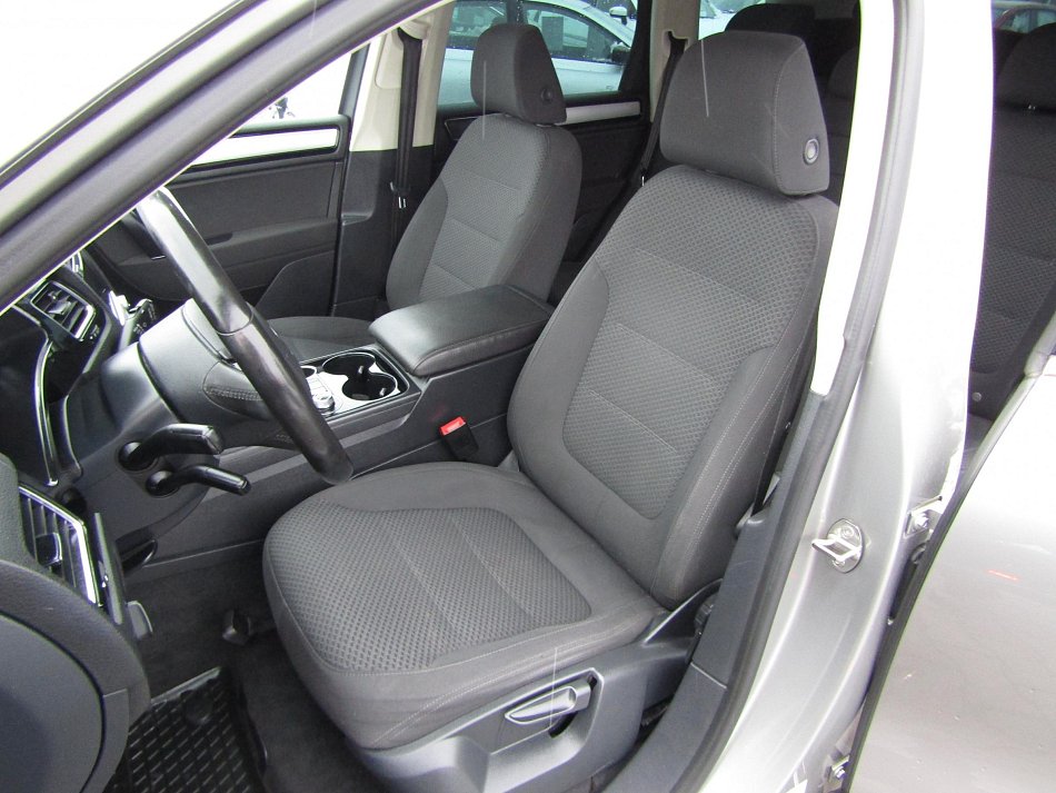 Volkswagen Touareg 3.0TDi  4x4