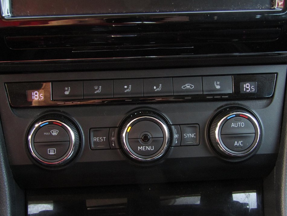 Škoda Superb III 2.0 TDi Style