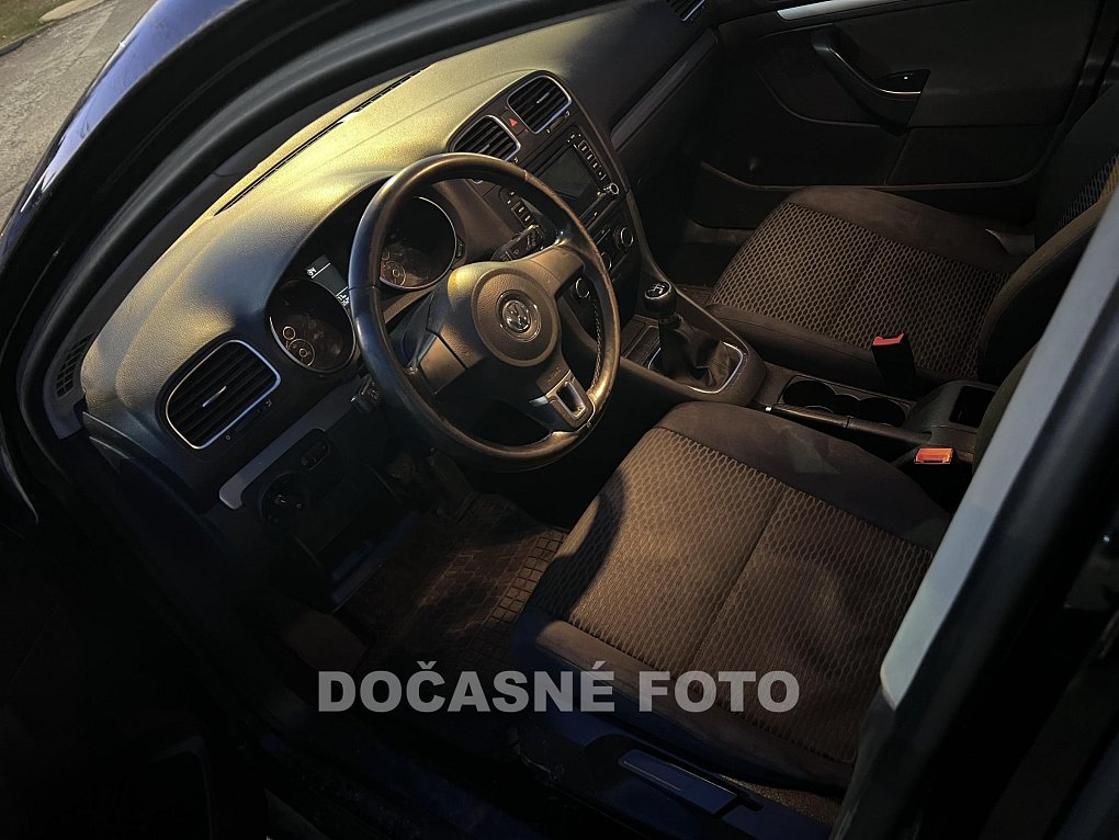 Volkswagen Golf 1.6 TDi 