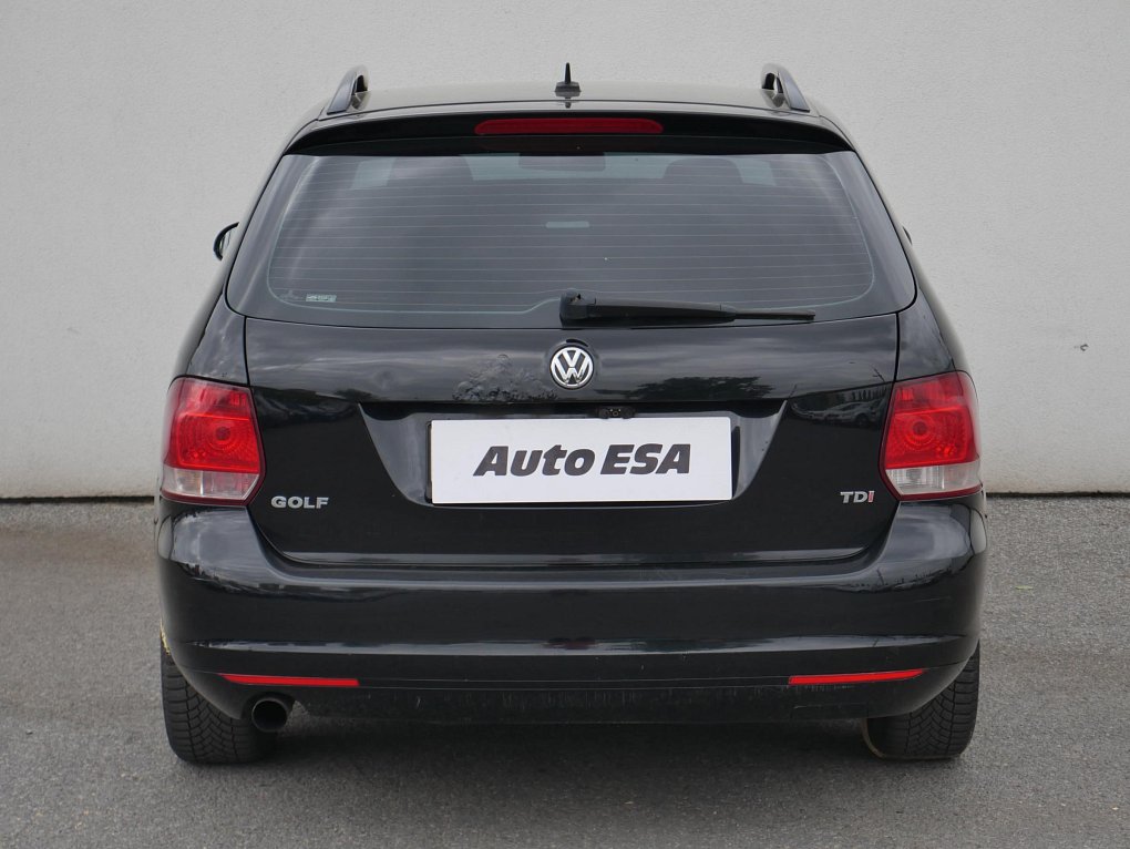 Volkswagen Golf 1.6 TDi 