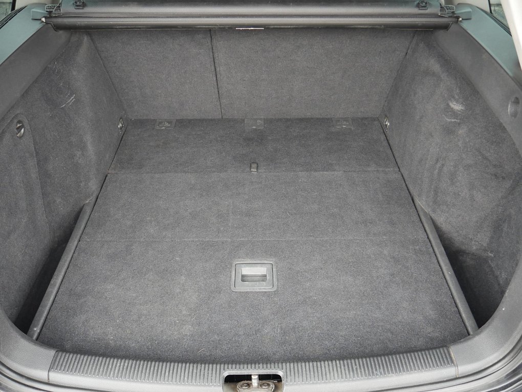 Volkswagen Golf 1.6 TDi 