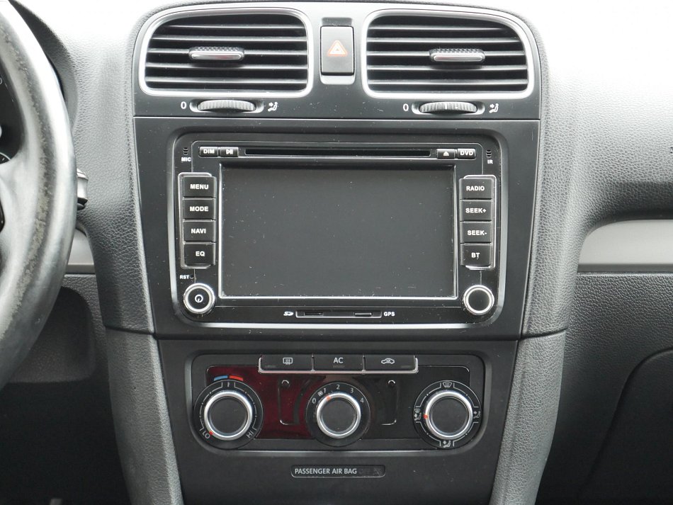 Volkswagen Golf 1.6 TDi 