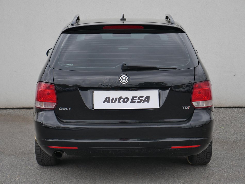 Volkswagen Golf 1.6 TDi 