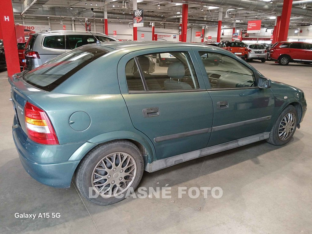 Opel Astra 1.6 i 