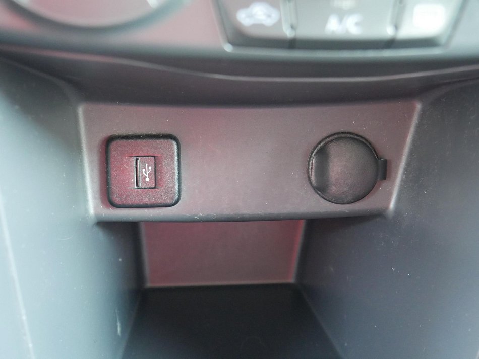 Suzuki Swift 1.2i 