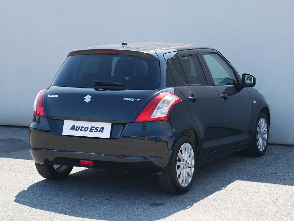 Suzuki Swift 1.2i 