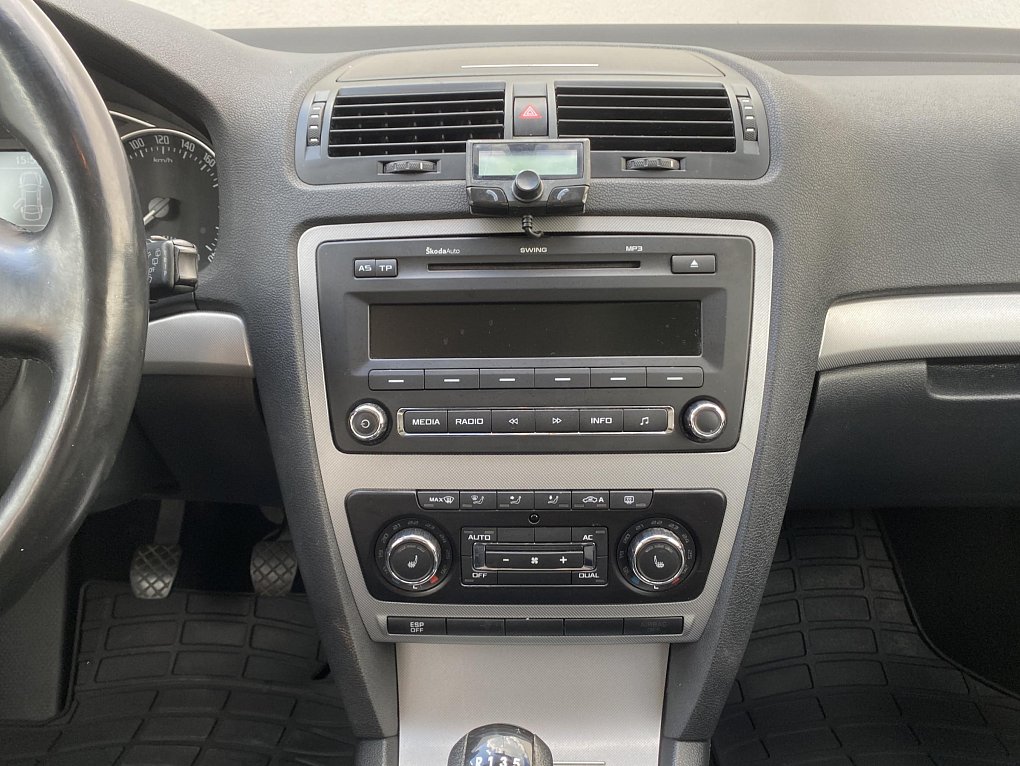 Škoda Octavia II 1.6MPi  Sport