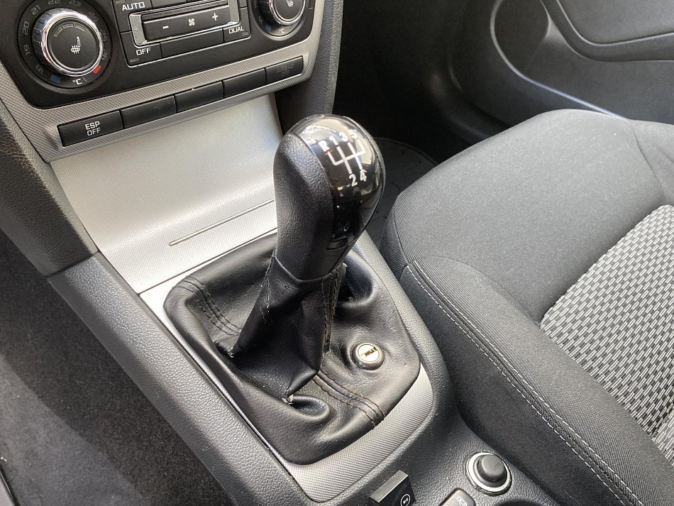 Škoda Octavia II 1.6MPi  Sport