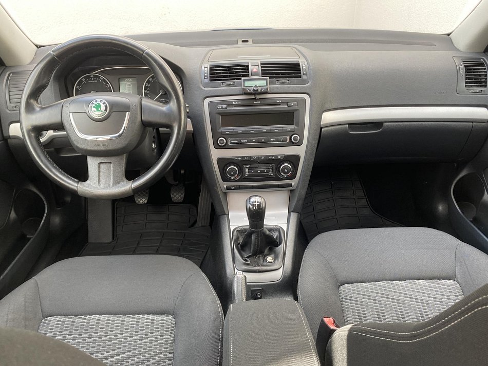 Škoda Octavia II 1.6MPi  Sport