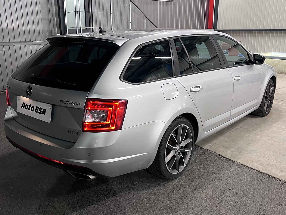Škoda Octavia III 2.0 TDi RS