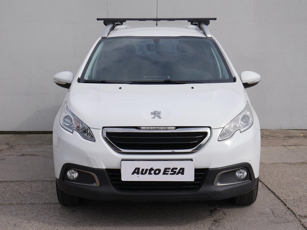 Peugeot 2008 1.2i 