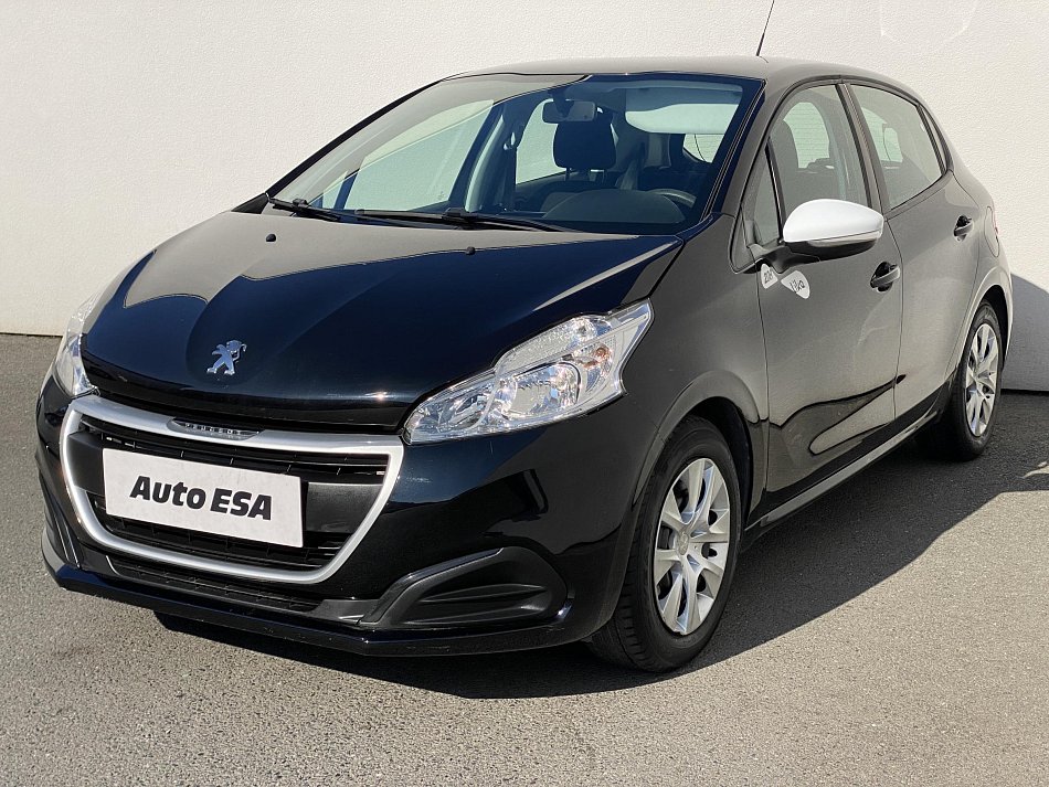 Peugeot 208 1.2i 
