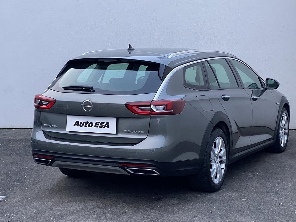 Opel Insignia 2.0 CDTi Country Tourer 4x4