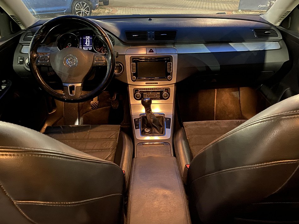 Volkswagen Passat 2.0 TDi Highline