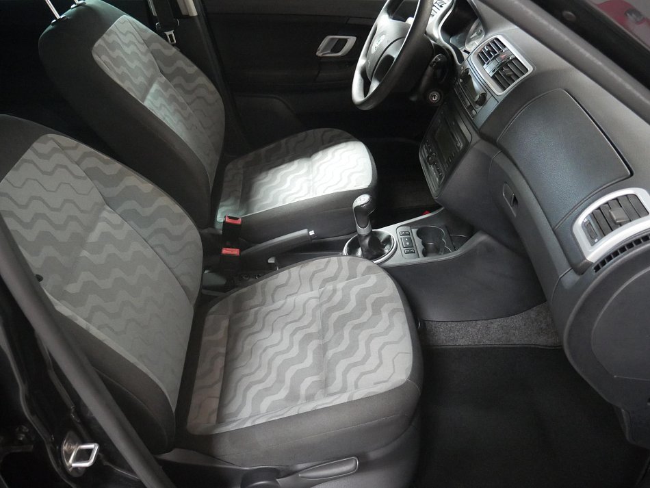 Škoda Fabia II 1.6 MPI 