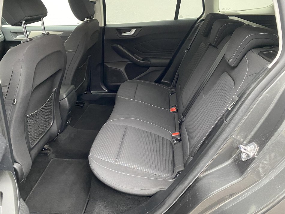 Ford Focus 1.0EB Titanium