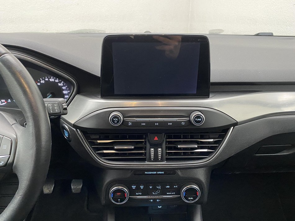 Ford Focus 1.0EB Titanium