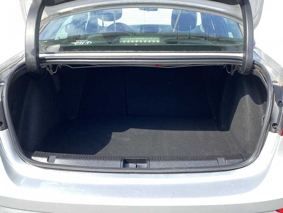 Renault Fluence 1.6i 16V 