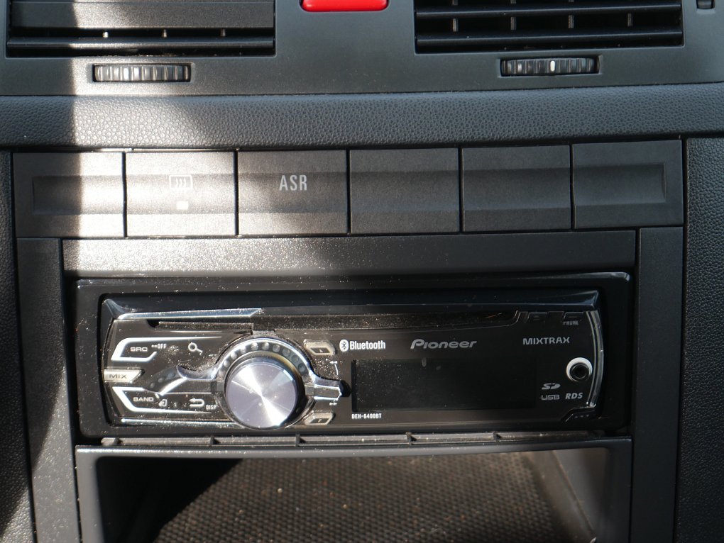 Škoda Fabia I 1.4i 16V 