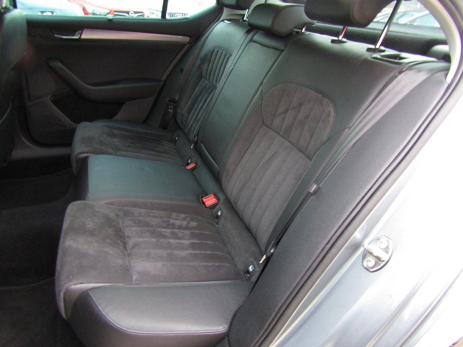 Škoda Superb III 2.0 TSi Style 4x4