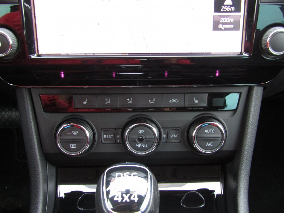 Škoda Superb III 2.0 TSi Style 4x4