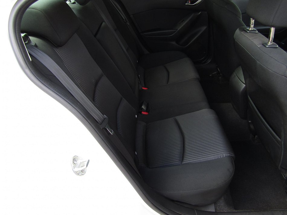 Mazda 3 2.0i 