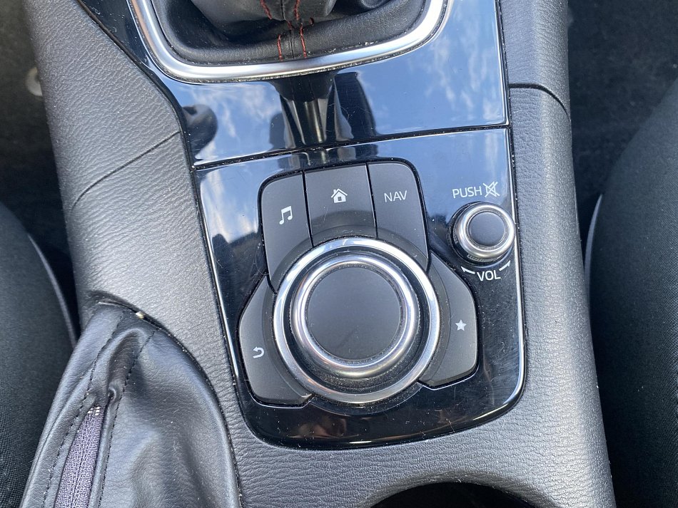 Mazda 3 2.0i 