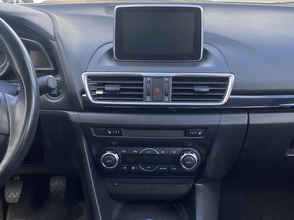Mazda 3 2.0i 