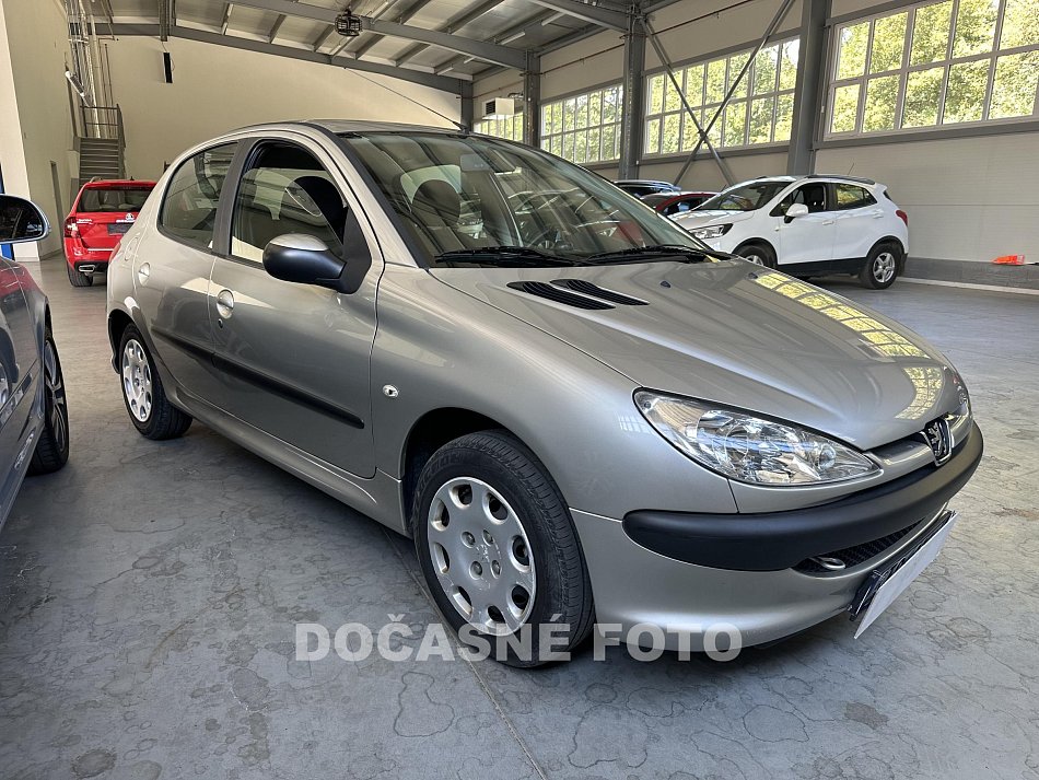Peugeot 206 1.1i 