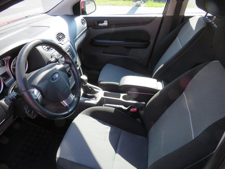Ford Focus 1.6i 