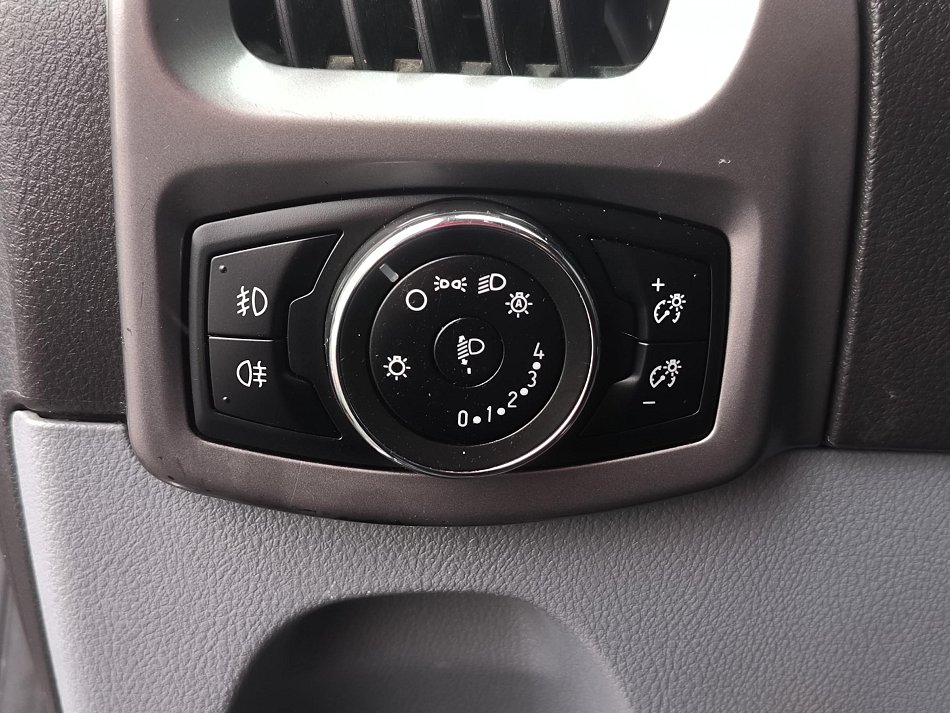 Ford Transit Custom 2.2TDCi Trend L2 9míst