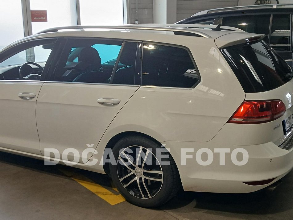 Volkswagen Golf 2.0 TDi 