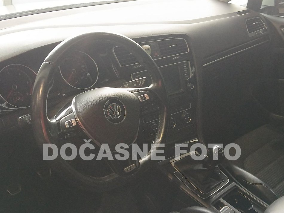 Volkswagen Golf 2.0 TDi 