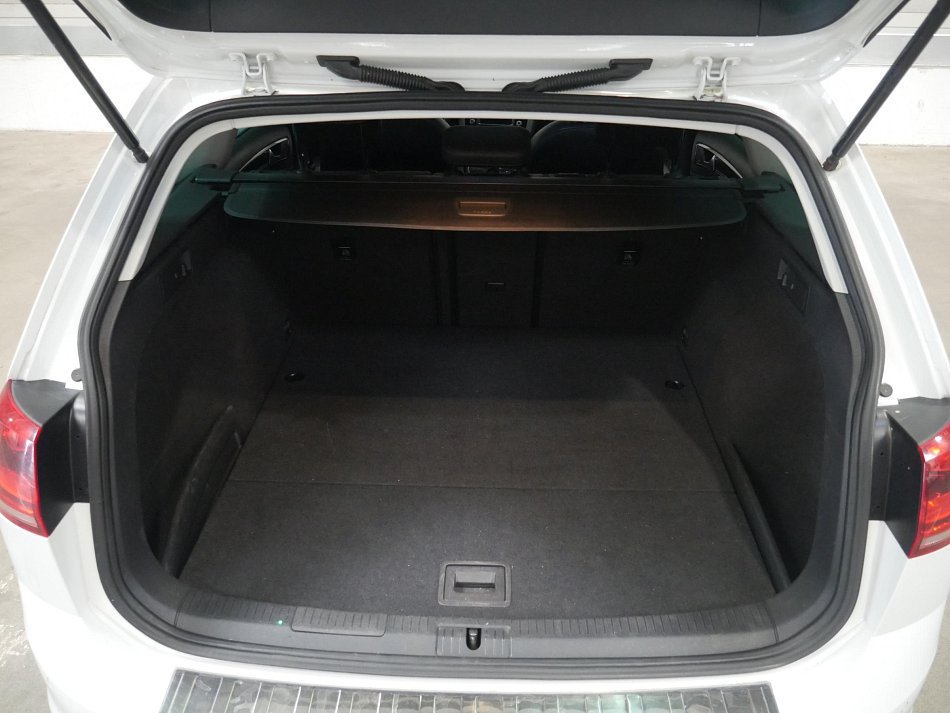 Volkswagen Golf 2.0 TDi 