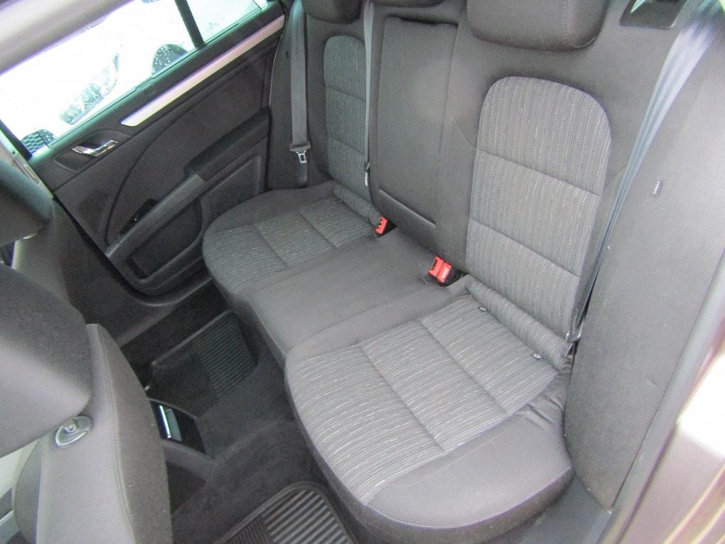 Škoda Superb II 2.0TDi Elegance 4x4